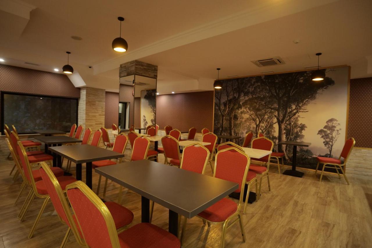 Redline Hotel Tbilisi Exterior foto