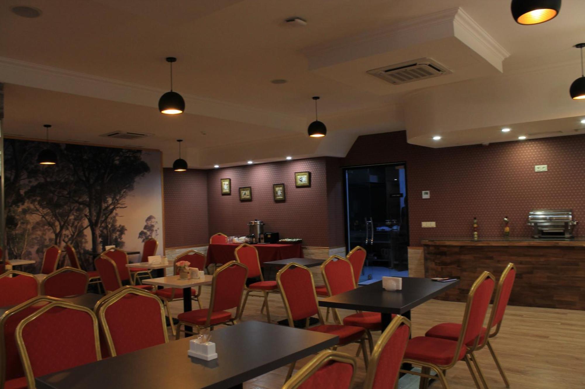 Redline Hotel Tbilisi Exterior foto