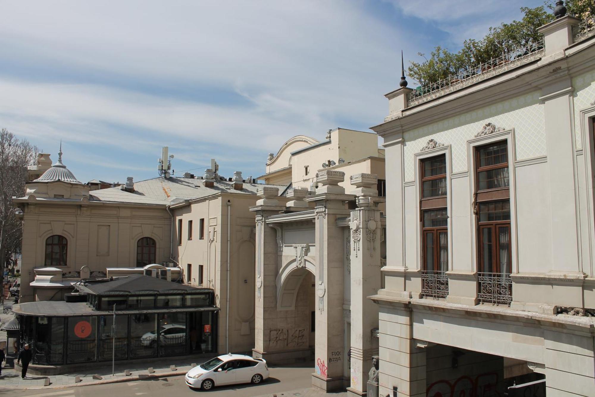 Redline Hotel Tbilisi Exterior foto